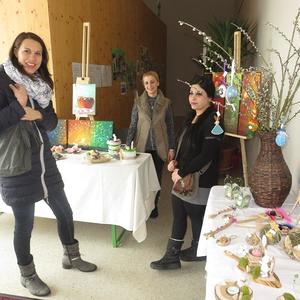Auch beim Ostermarkt waren unsere kreativen Asylwerberinnen dabei.