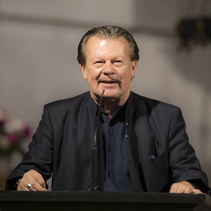 Von Saite zu Saite / Herbert Fink Benefizkonzert zugunsten der Innenrenovierung der Stadtpfarrkirche