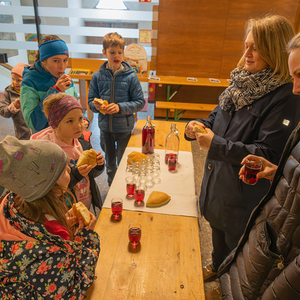 Abendmahlfeier für Kinder / Foto Haijes Am Nachmittag des Gründonnerstags fand eine Abendmahlfeier für Kinder in der Pfarrkirche statt.